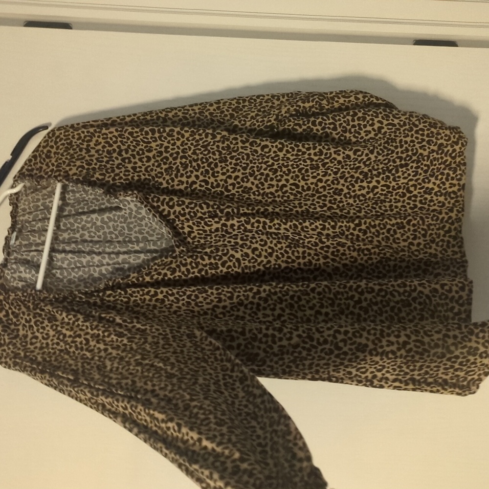 Flowy Leopard Print Blouse